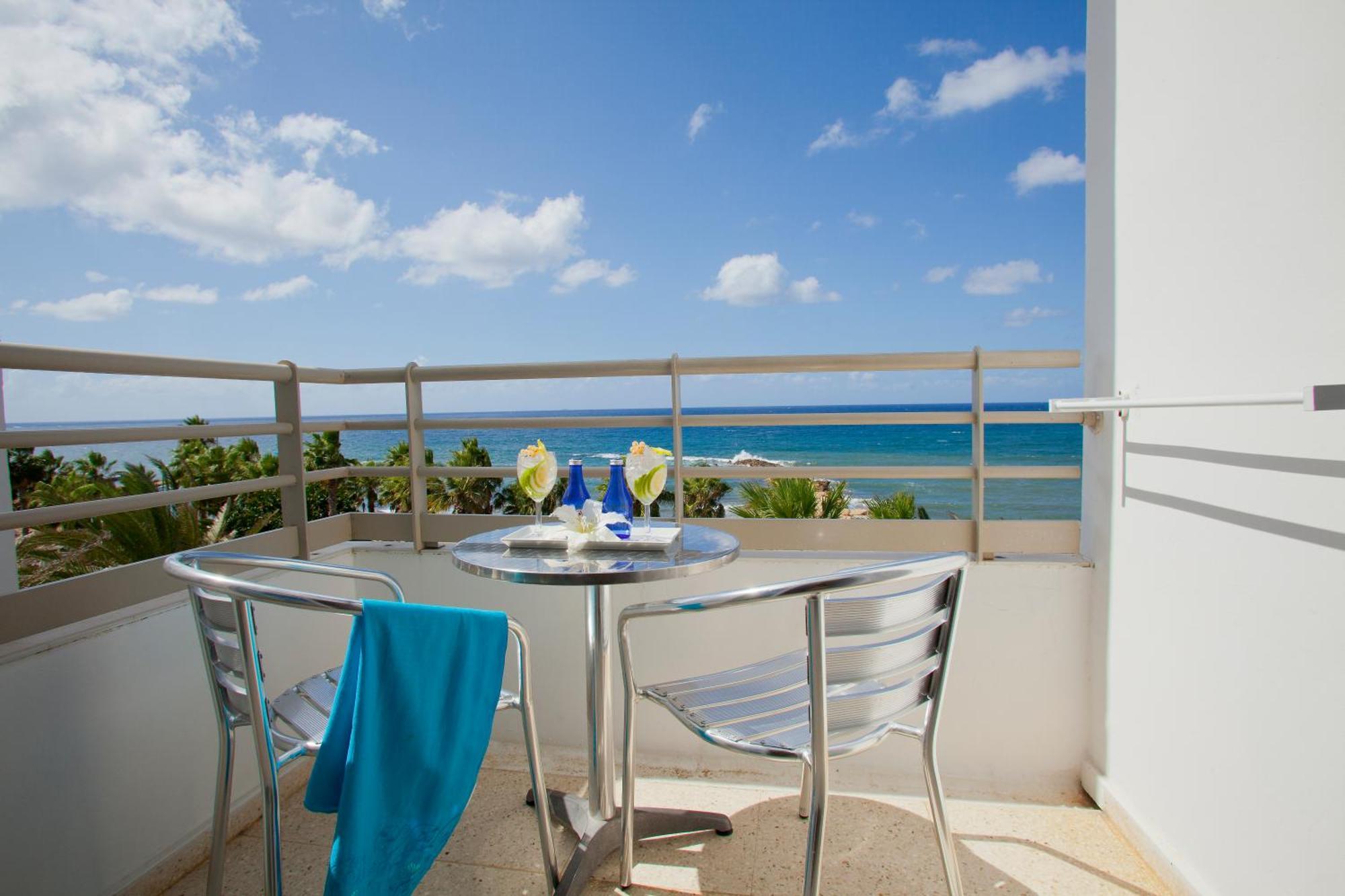 Chambre Familiale avec Portes Coulissantes - Vue sur Mer