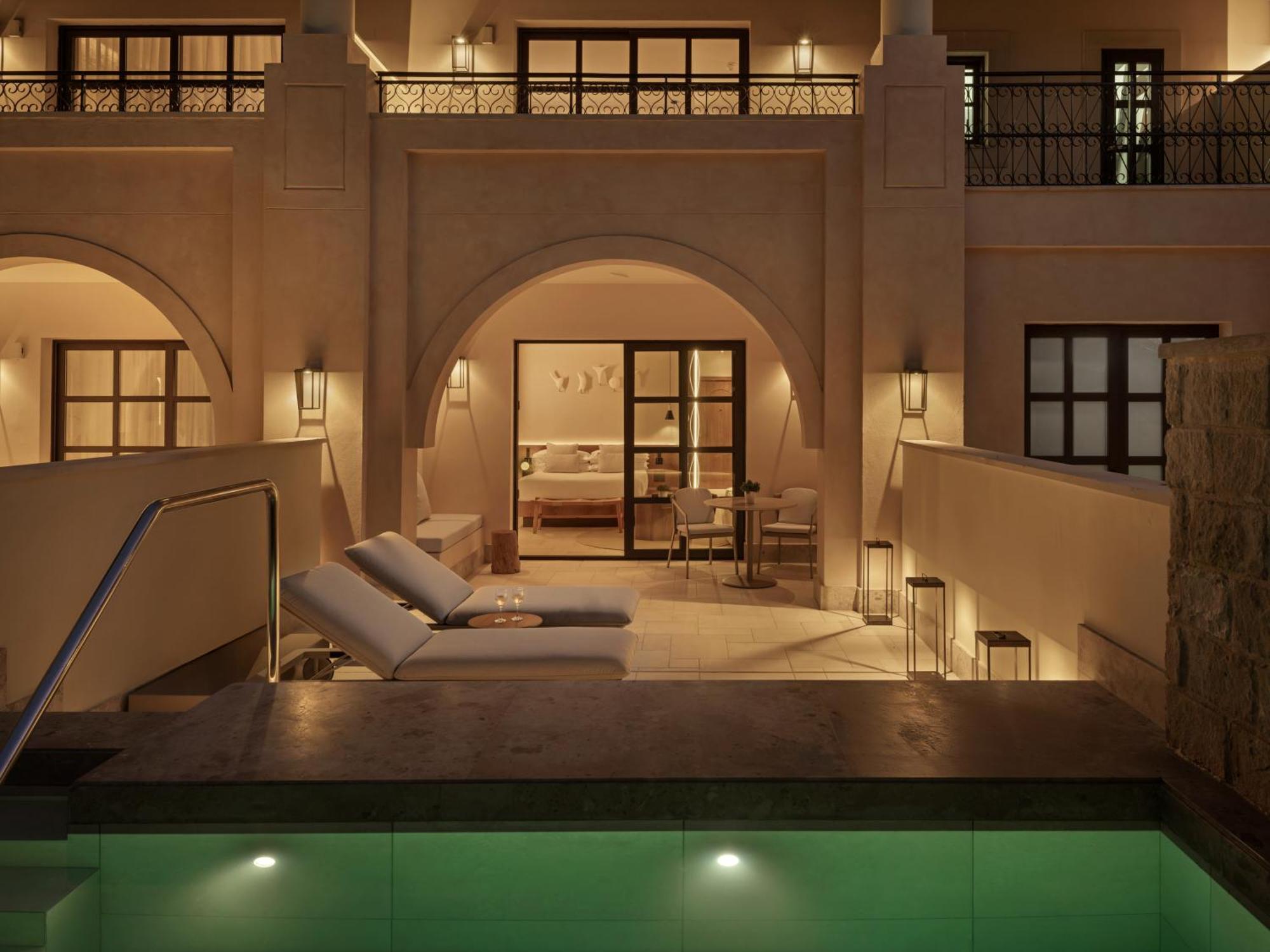 Suite Studio avec Piscine Privée (Réservée aux Adultes)