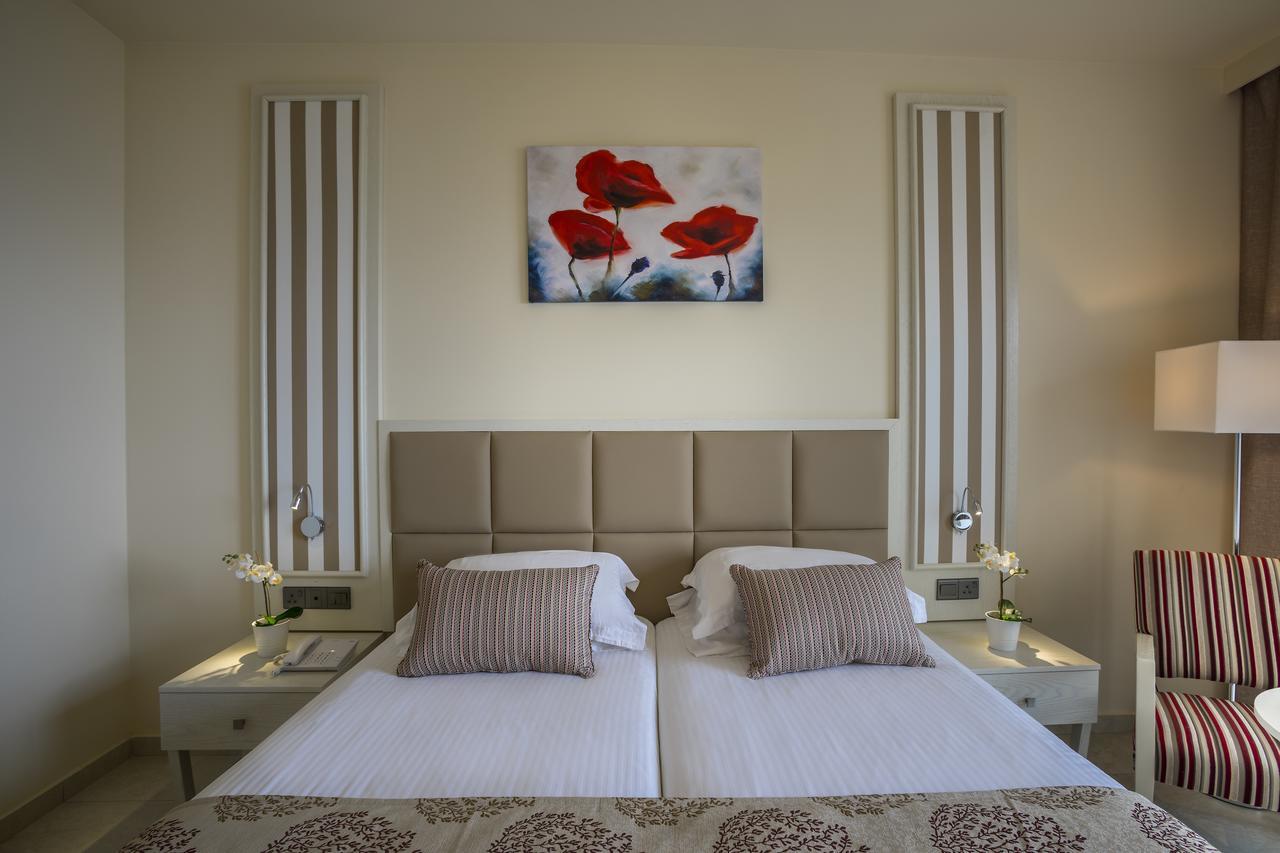 Chambre Double ou Lits Jumeaux Supérieure - Vue sur Jardin